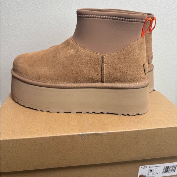 NIB UGG Classic Mini Dipper Platform Boots Chestnut Sz 9 Cozy Chic Trendy - Picture 5 of 9
